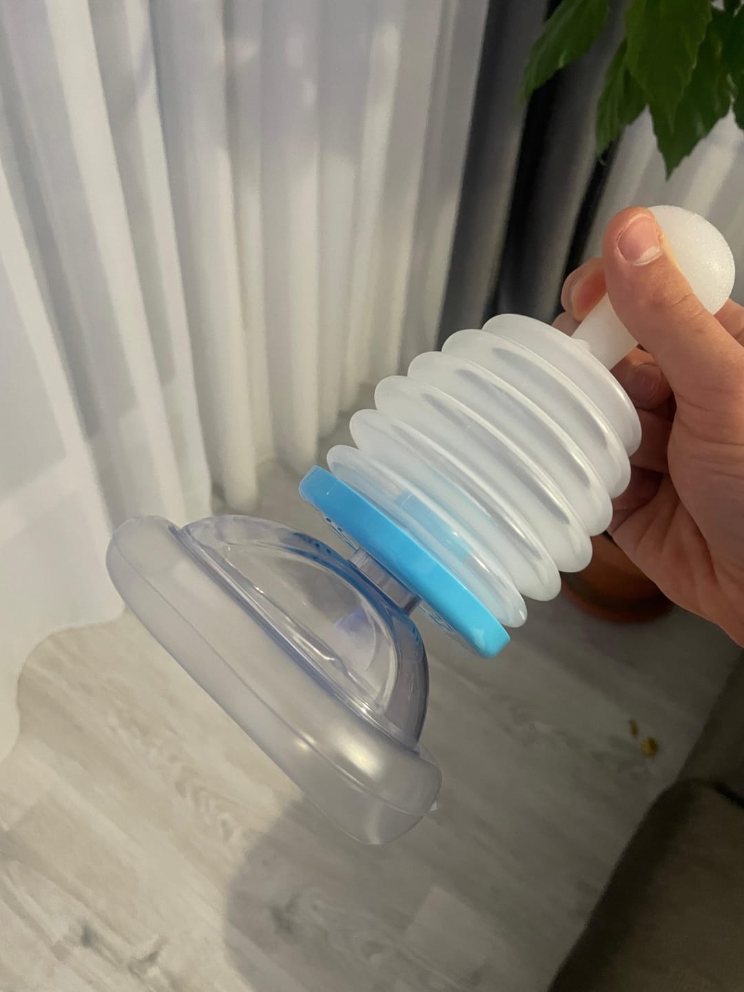Customer photo review of 1 ResQ Protiudusovací Prístroj