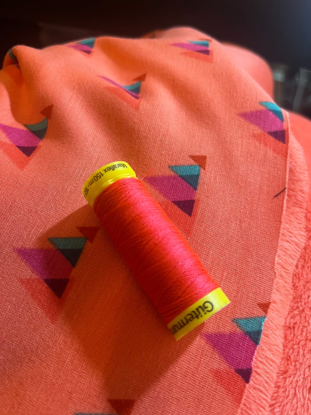 Customer photo review of Gutermann Maraflex Elastic Stretch Thread 150m