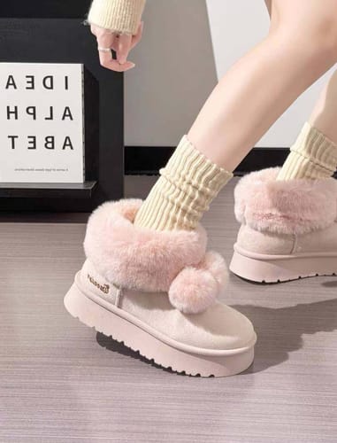 Customer photo review of Pink girly snow boots
