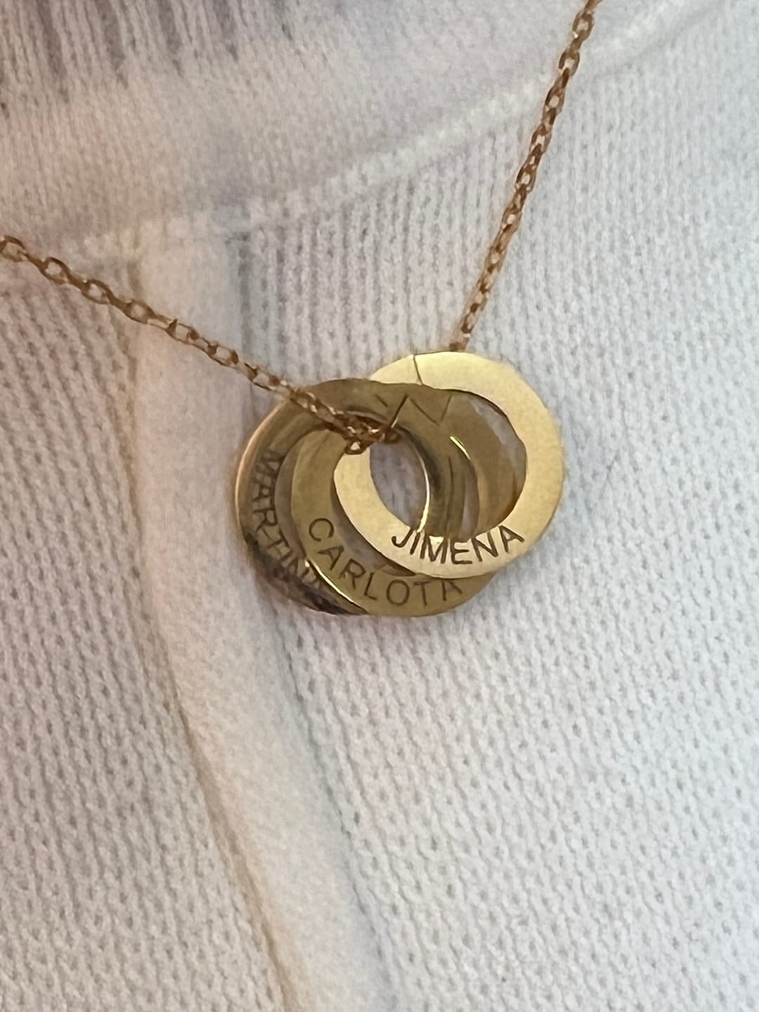 Customer photo review of Collar Amity - Personalizado