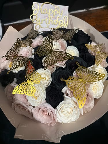 Customer photo review of Raven Rose Bouquet