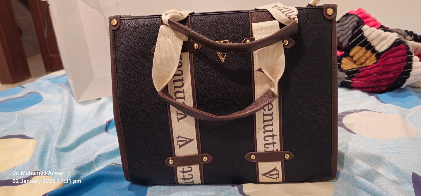 Customer photo review of Structured Trio Tote Set – 3-Piece Set