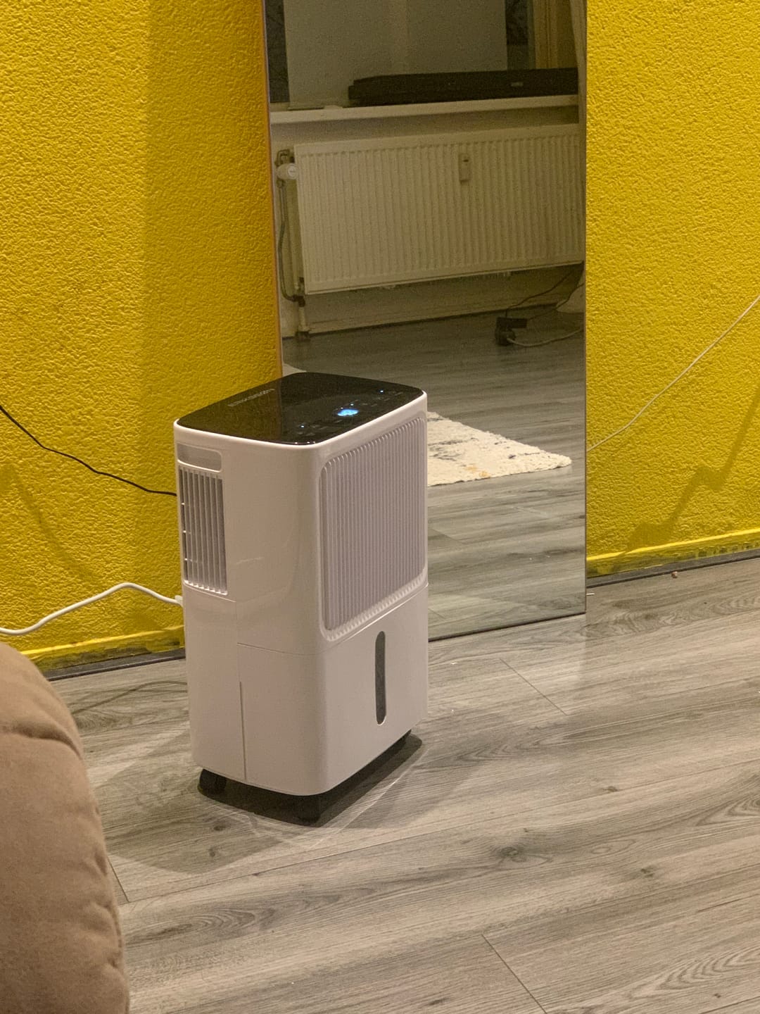 Customer photo review of Erikssøn Luchtontvochtiger - Dry Pro Plus - Tot 16L / dag - Wit