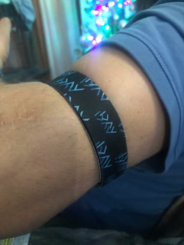 Customer photo review of Dexcom G7 Armband With Rotating Clip - Dia-Style