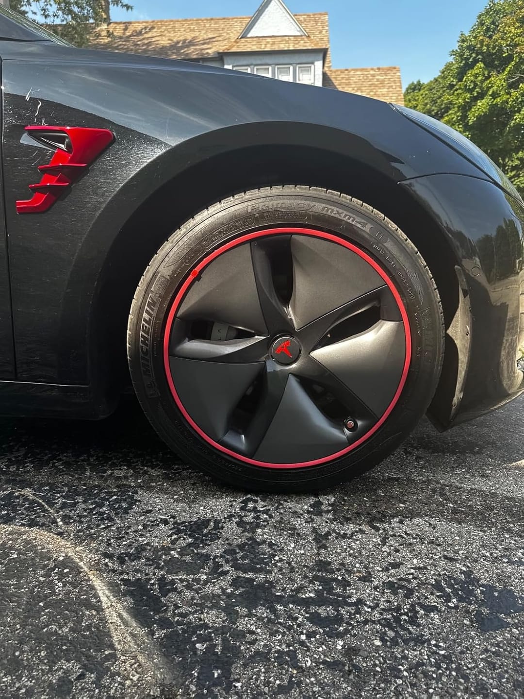Customer photo review of Aluminum Alloy Wheel Rim Protector Rim Case for Tesla All Models (4 PCS) (2012-2025)