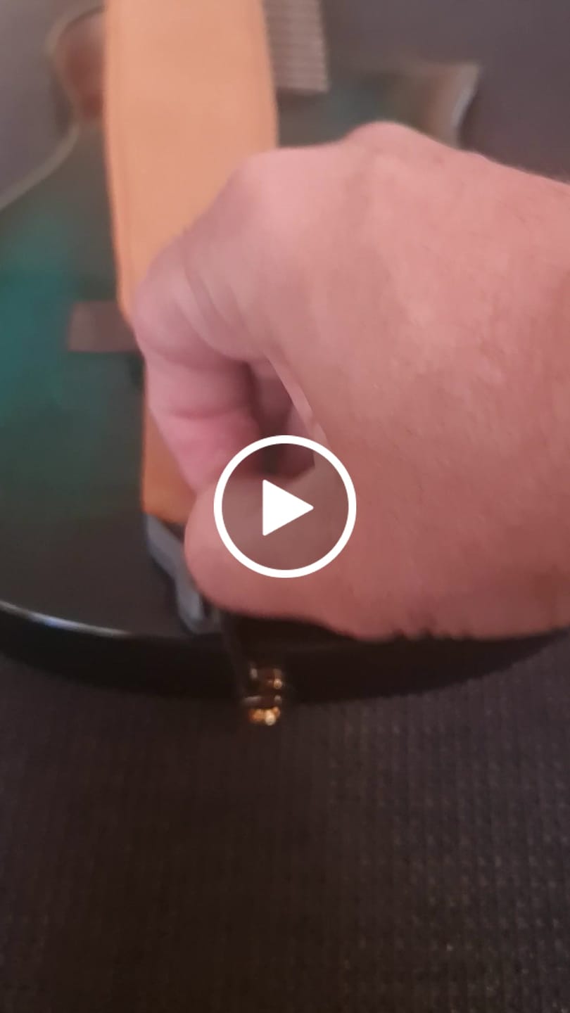Customer video review of Magnetic Quick-Release Strap