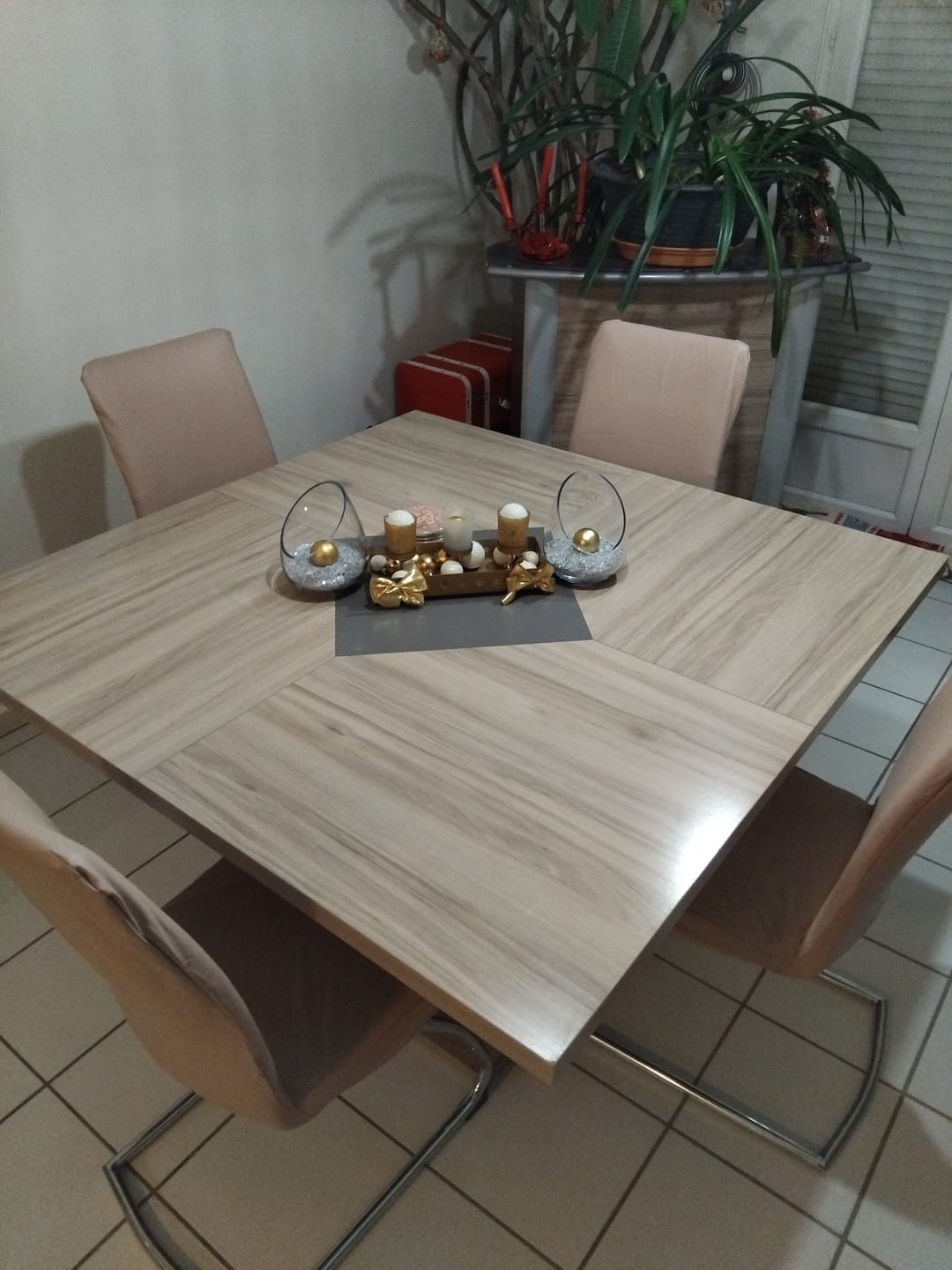 Customer photo review of Café - Housse Extensible de Chaise en Simili cuir Imperméable