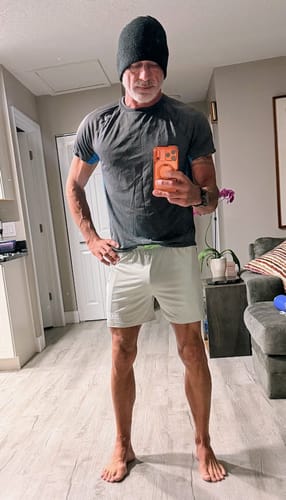 Customer photo review of SQUATTING SHORTS – CLASSIC / GREY