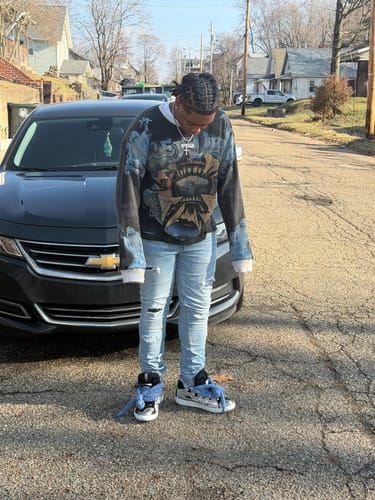 Customer photo review of Vale Forever World Eater Thermal Black