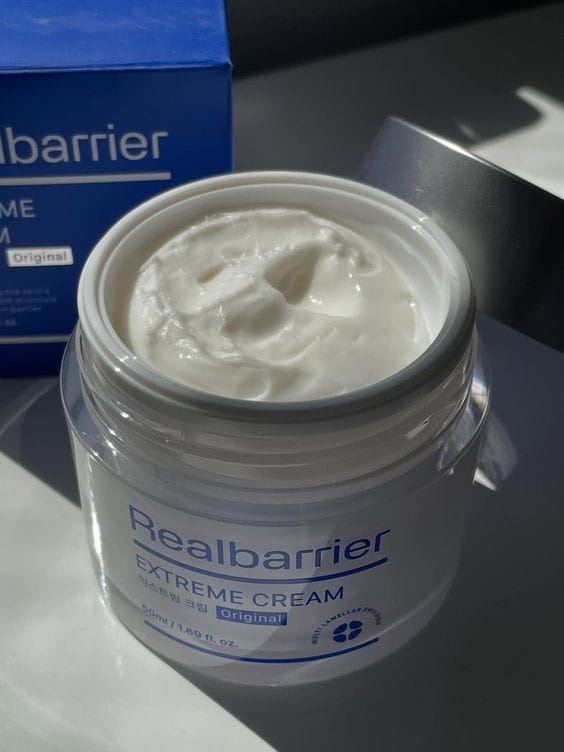 Customer photo review of Lamelārais aizsargkrēms sejai Real Barrier Extreme Cream