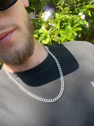 Customer photo review of Cuban Chain (White Gold) 8mm