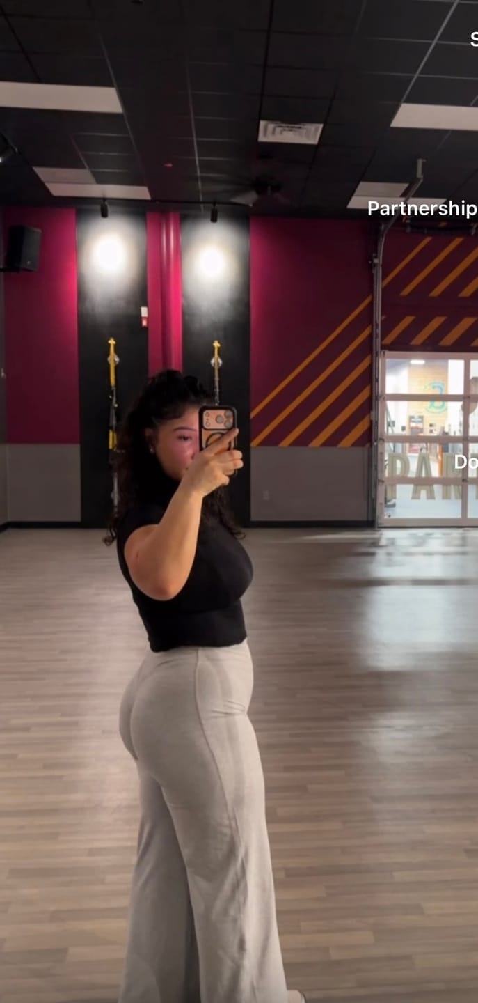 Customer photo review of W2227 - Reset Wide Leg Legging