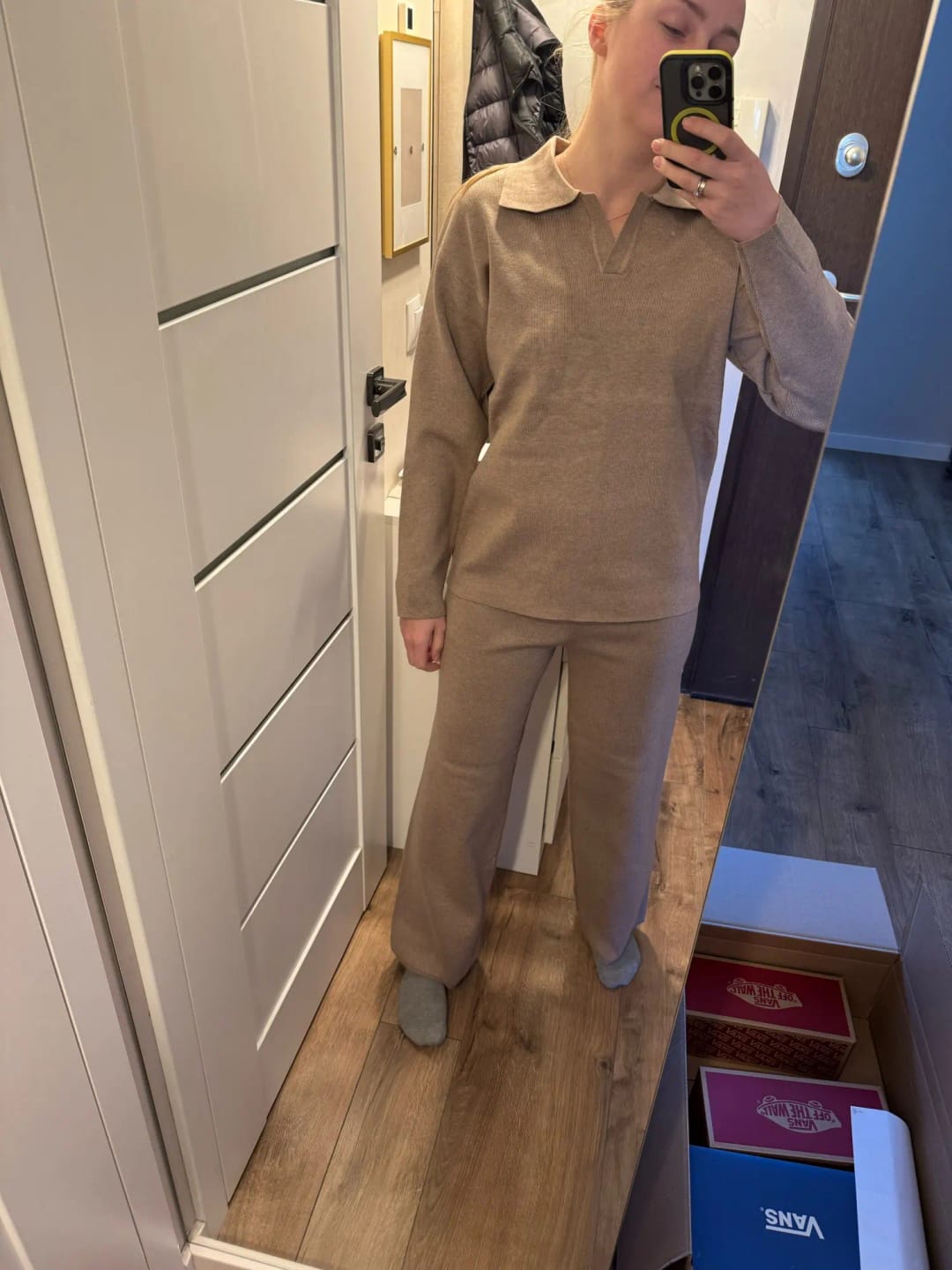 Customer photo review of Abby Lounge Set