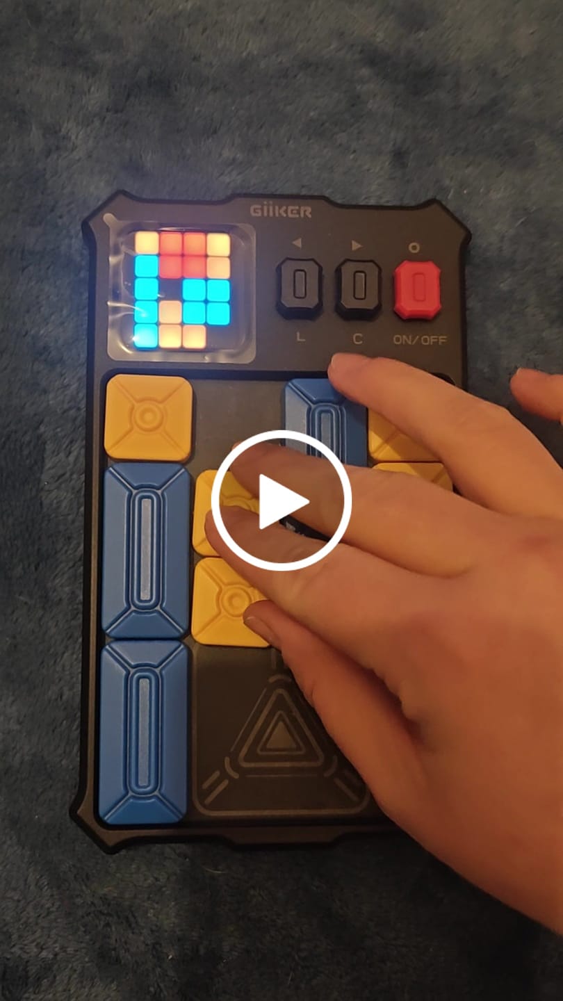 Customer video review of GiiKER Super Slide Puzzle Games
