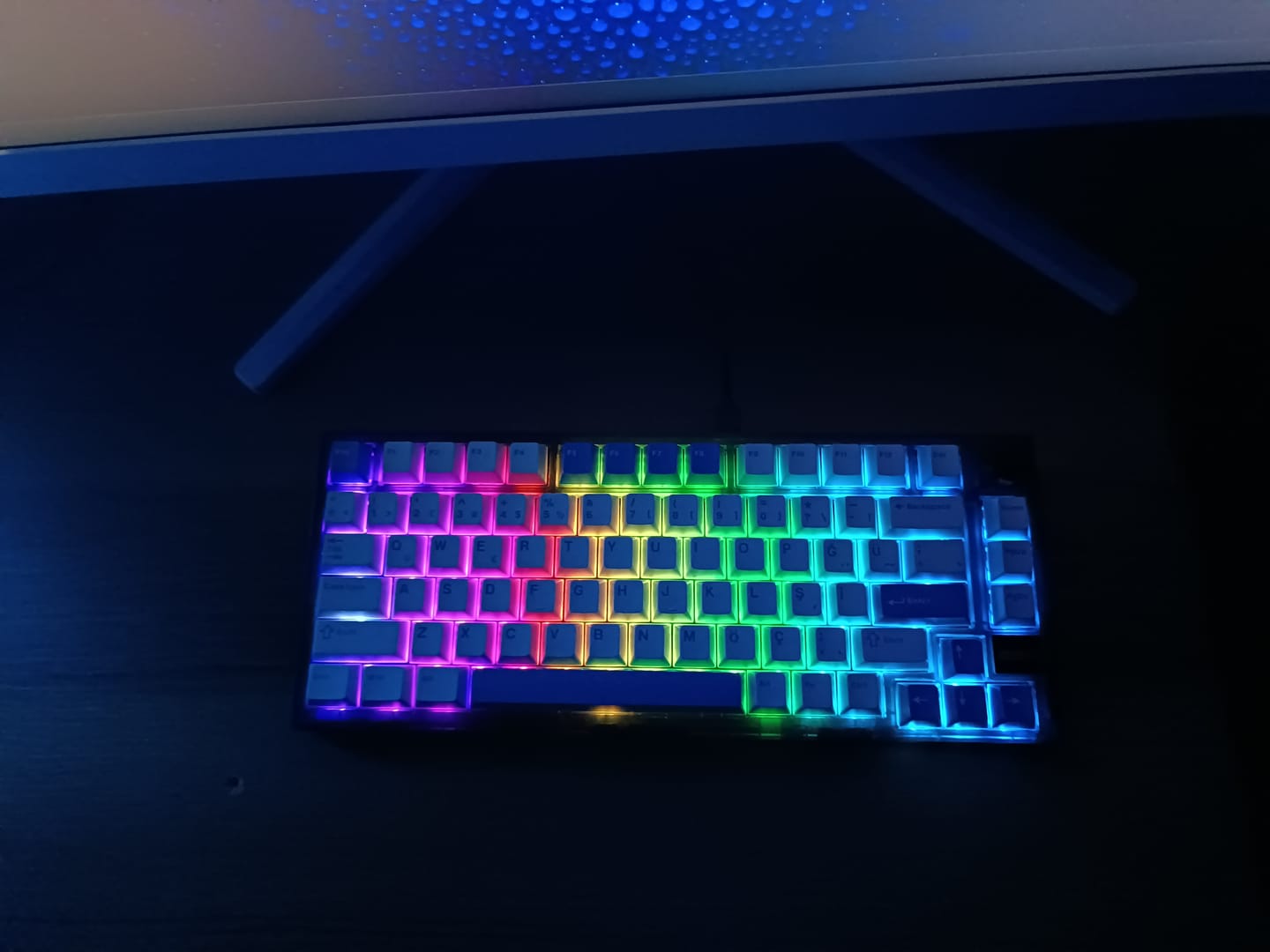 Customer photo review of Wraith Çift Enjeksiyonlu PBT Türkçe Tuş Takımı