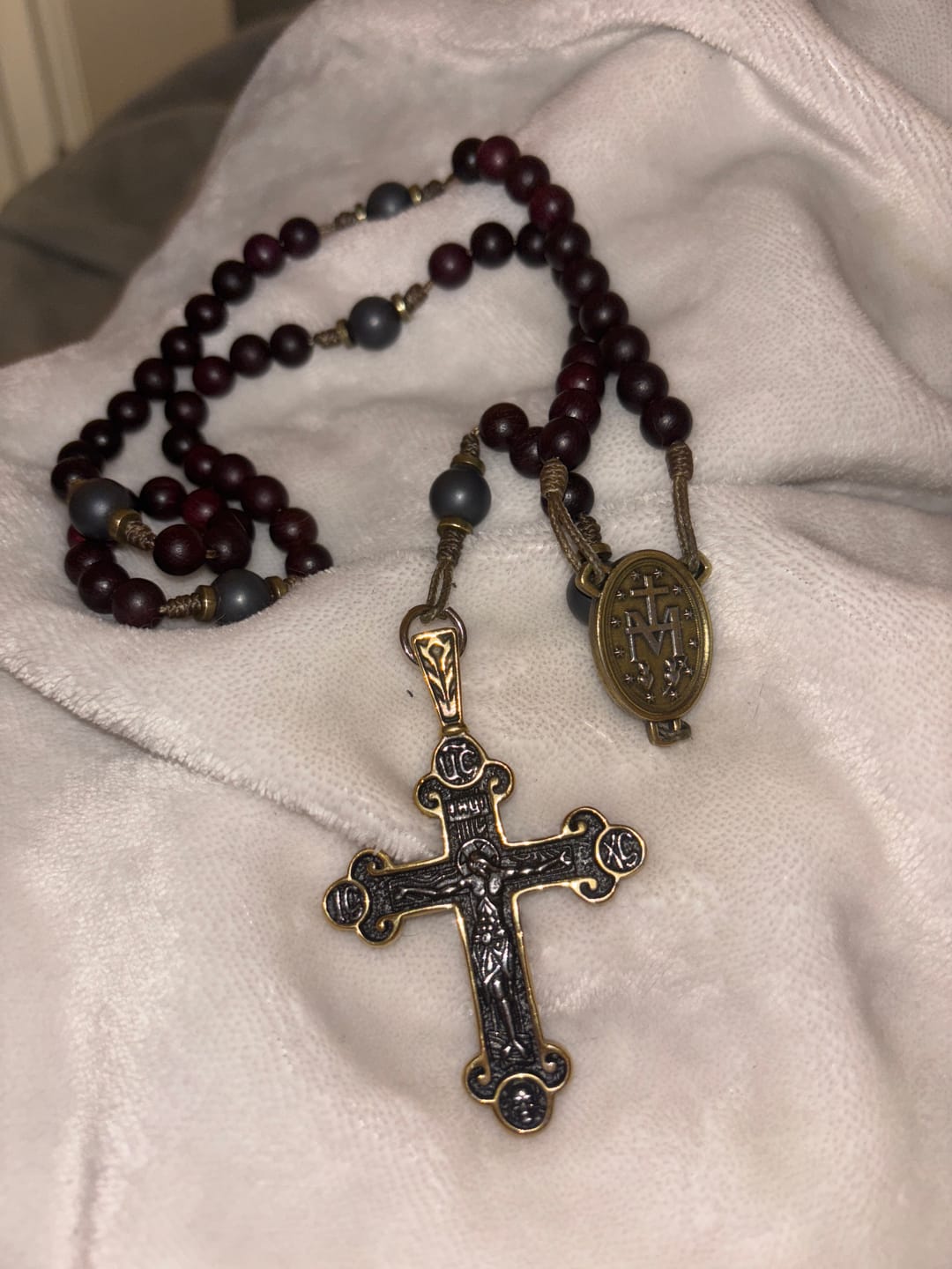 Customer photo review of HOLY CROSS. - GOLD