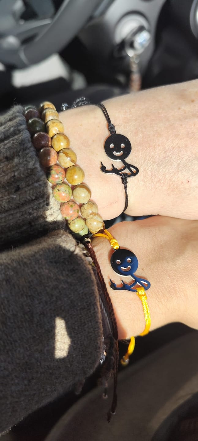 Customer photo review of QUE TE DEN · Pulsera · V2