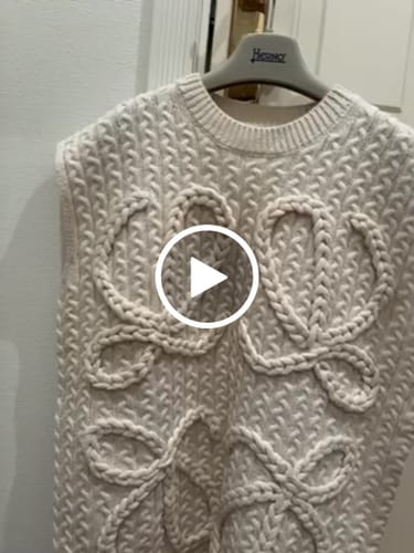 Customer video review of Loewe Knitted Vest Ivory Wool