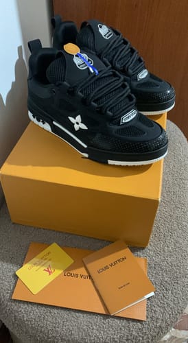 Recensione con foto di un cliente su Sneakers LV Skate Nera/Bianca
