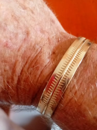 Customer photo review of "Victory Moment" Adjustable Navajo-Pattern Indian White Copper Bangle
