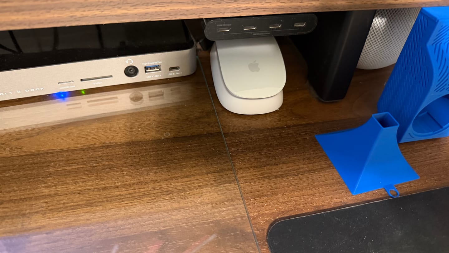 Customer photo review of Ascrono® Magic Mouse 2 Charger