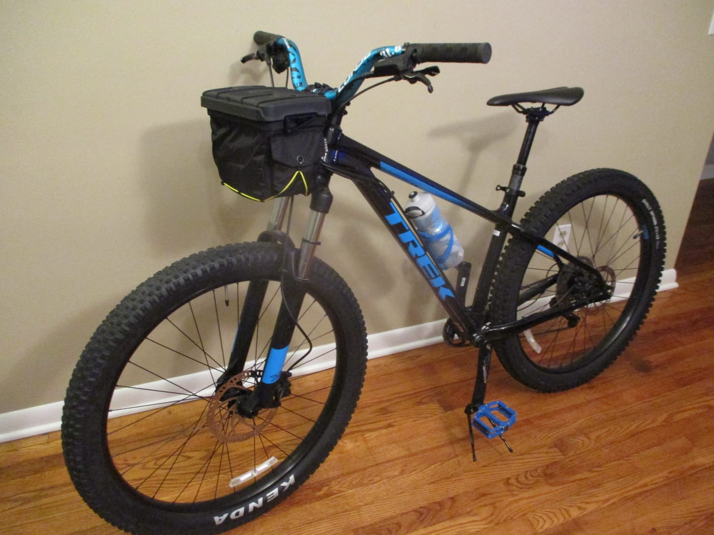 Customer photo review of The Big Handlebar Bag