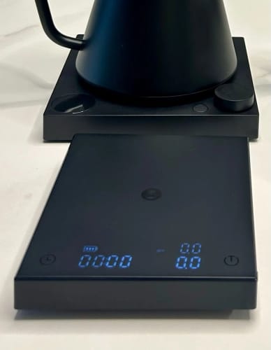 Customer photo review of TIMEMORE Basic 2 espejo negro verter sobre báscula de café pantalla de flujo temporizador automático dígitos cocina báscula de alimentos espresso 0,1g/2kg