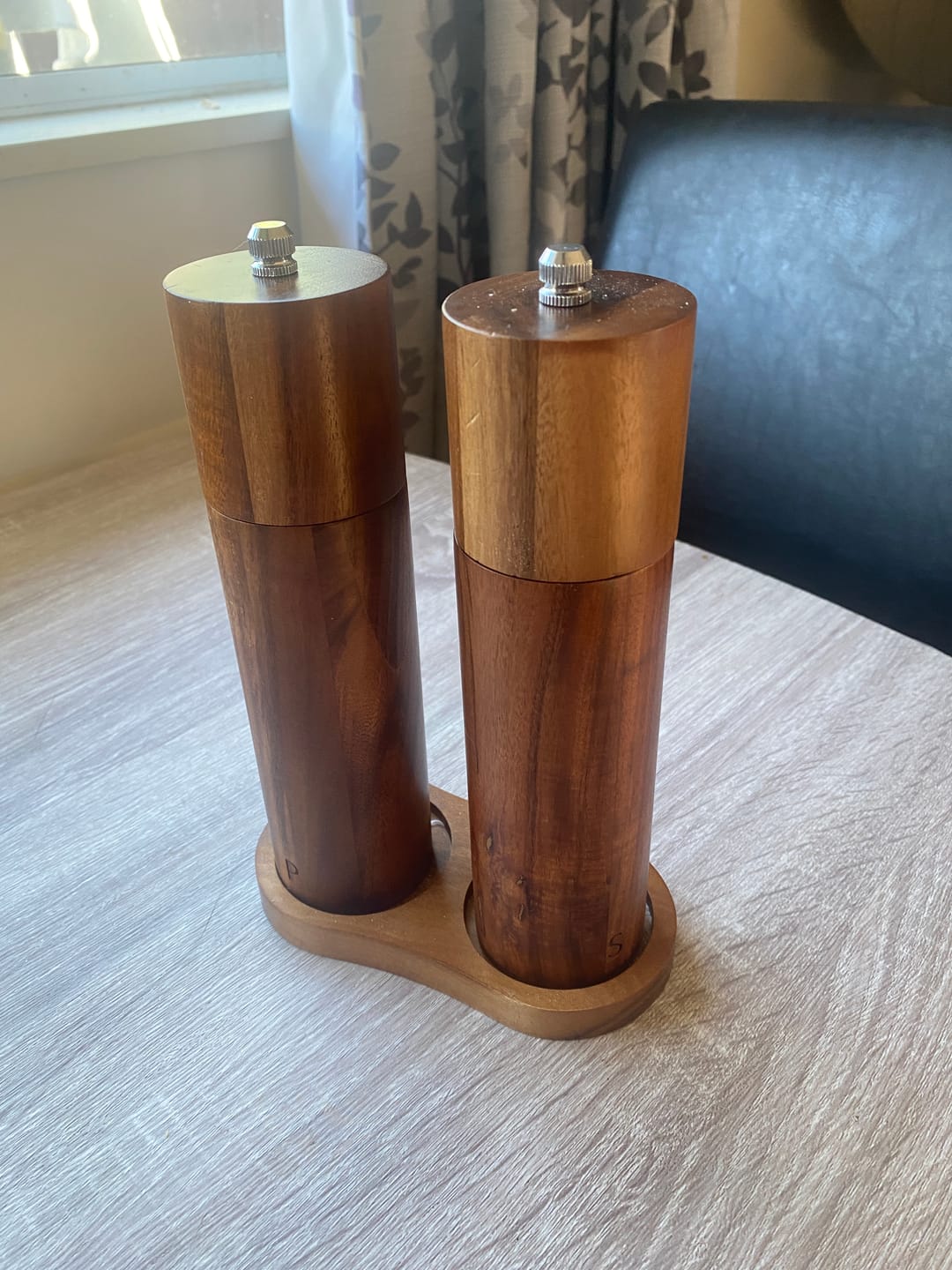 Customer photo review of Salt & Pepper Grinder + Base Included