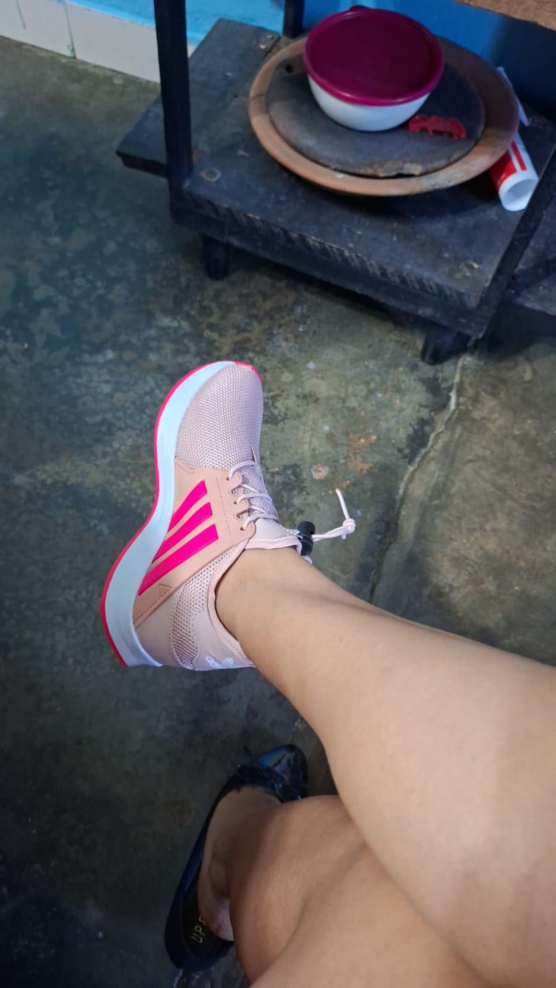 Customer photo review of Tenis 018 Maquillaje Fiusha