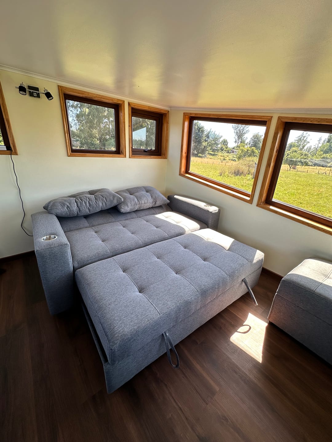 Customer photo review of Sofá Cama Versalles
