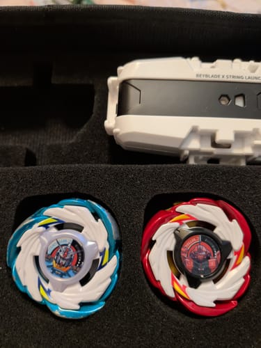 Customer photo review of Takara Tomy Beyblade X CX-00 Pegasus Blast ATr Starter - Metal Coat Red