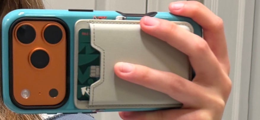 Customer photo review of Arsenal iPhone Case