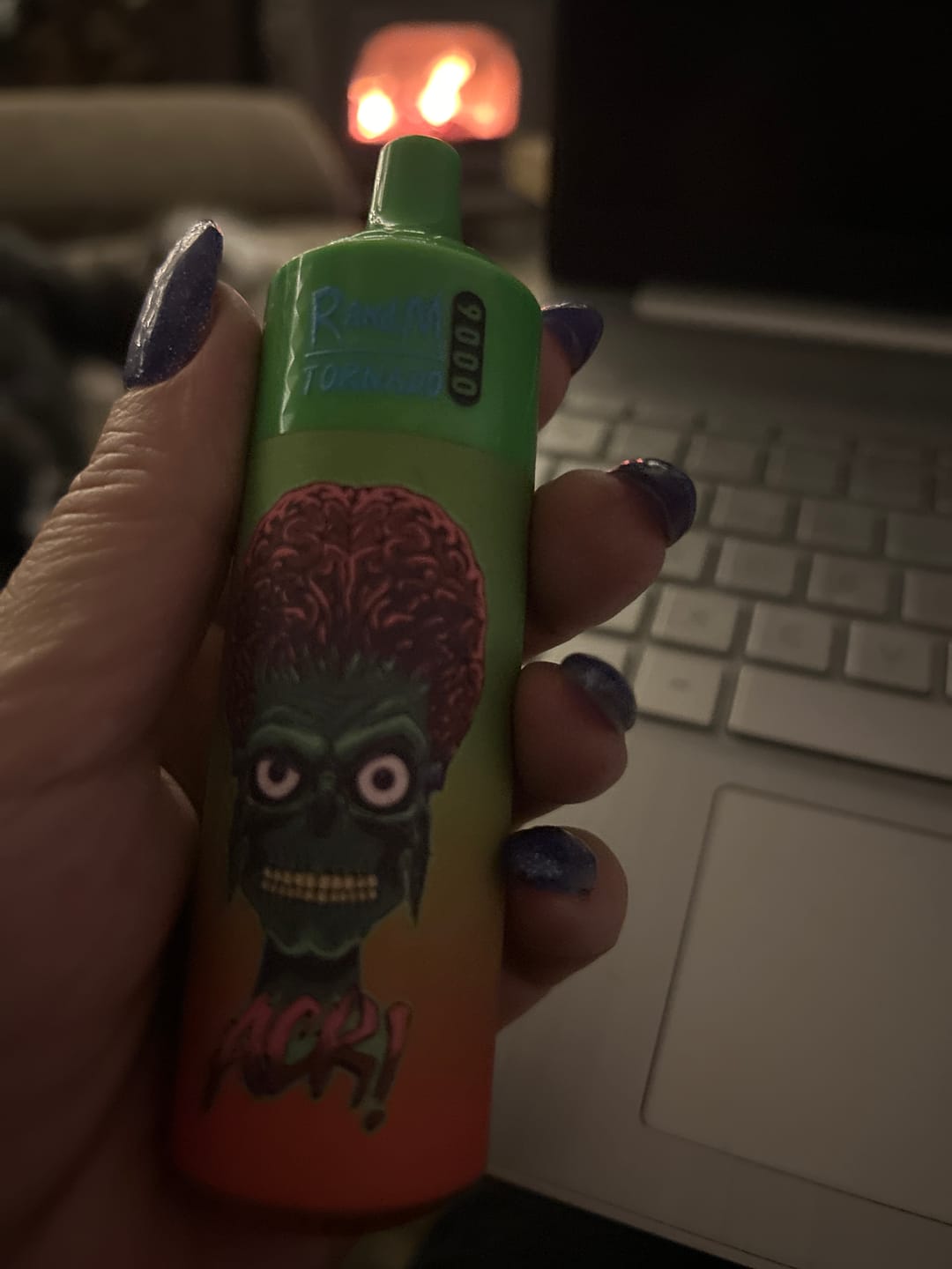 Customer photo review of RandM 9000 Puffs Zero Nicotine Disposable Vape (Box of 10)