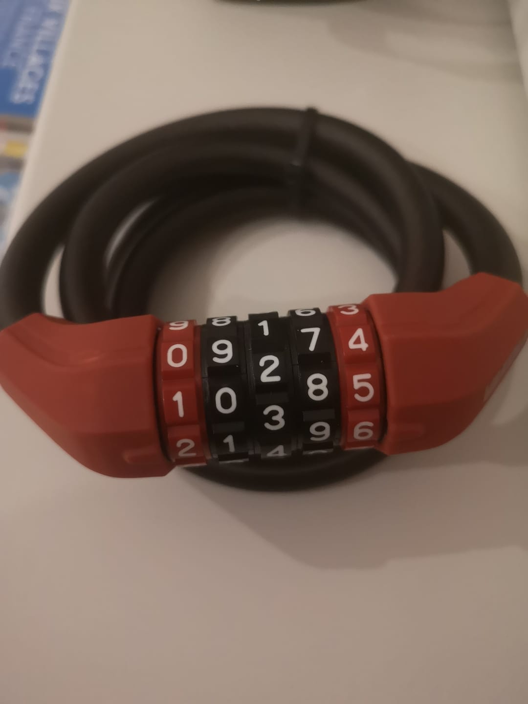 Customer photo review of Vakole Bike Lock Steel Five-digit Code Anti-theft 1.72CM Bold Cable Password Lock