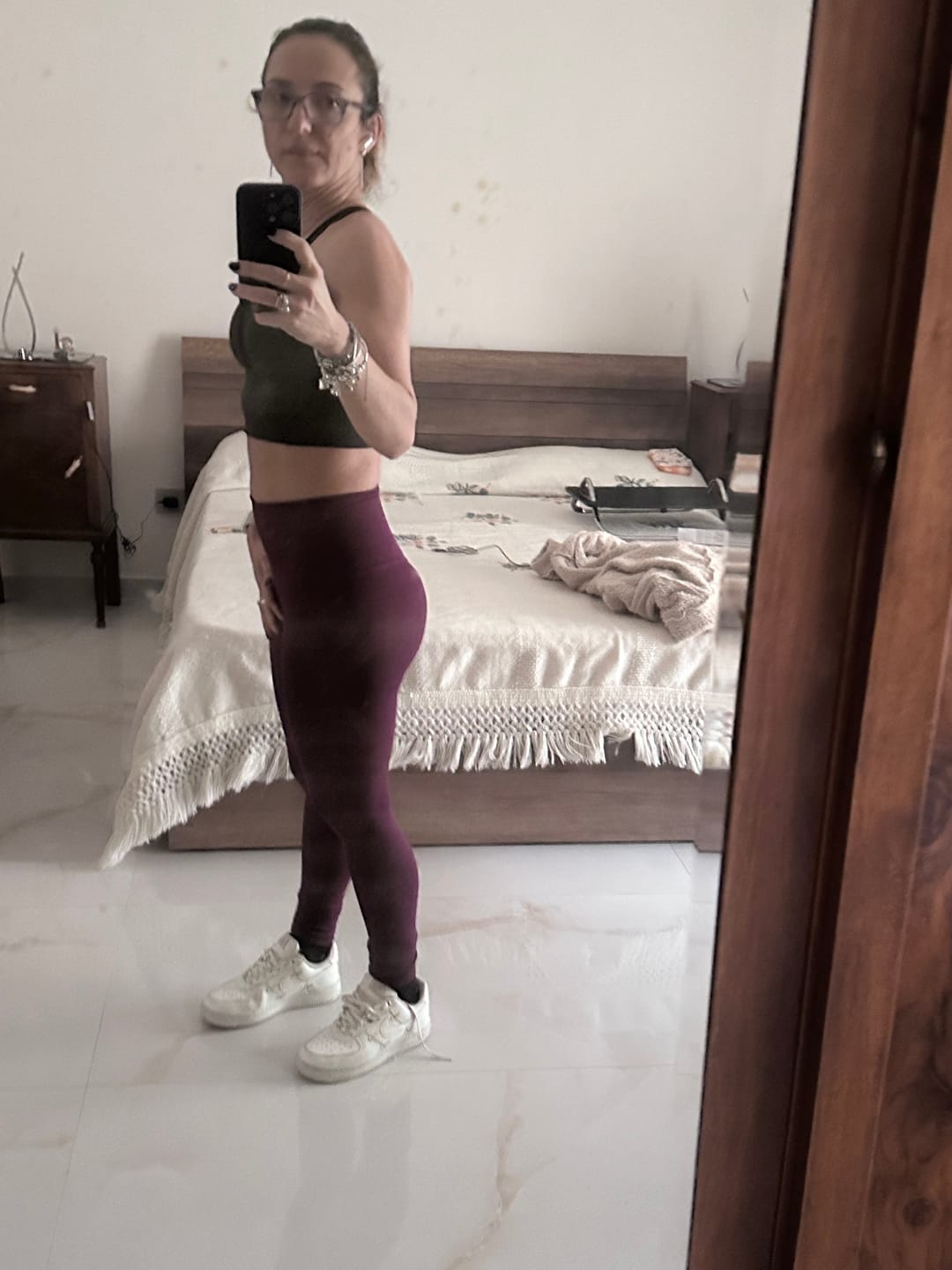 Customer photo review of Leggings Push Up All-Up Dark Purple