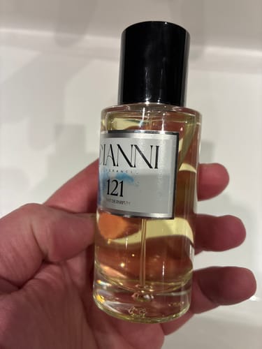 Customer photo review of 939 - The Next Look