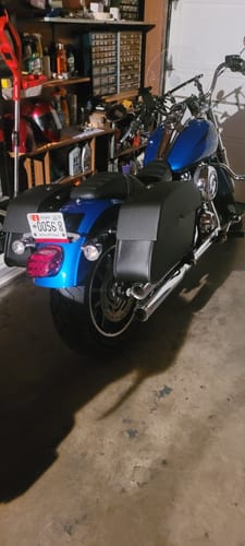 Customer photo review of 28L - Panzer Medium Quick Mount Leather Saddlebags For Harley Softail Low Rider FXLR