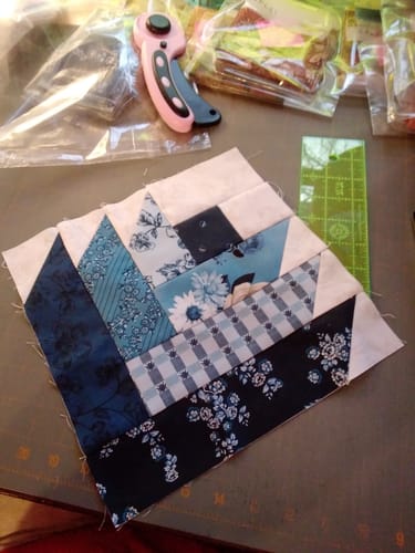 Customer photo review of Block Of The Month - Tulip Bellflower (104.5" x 104.5")