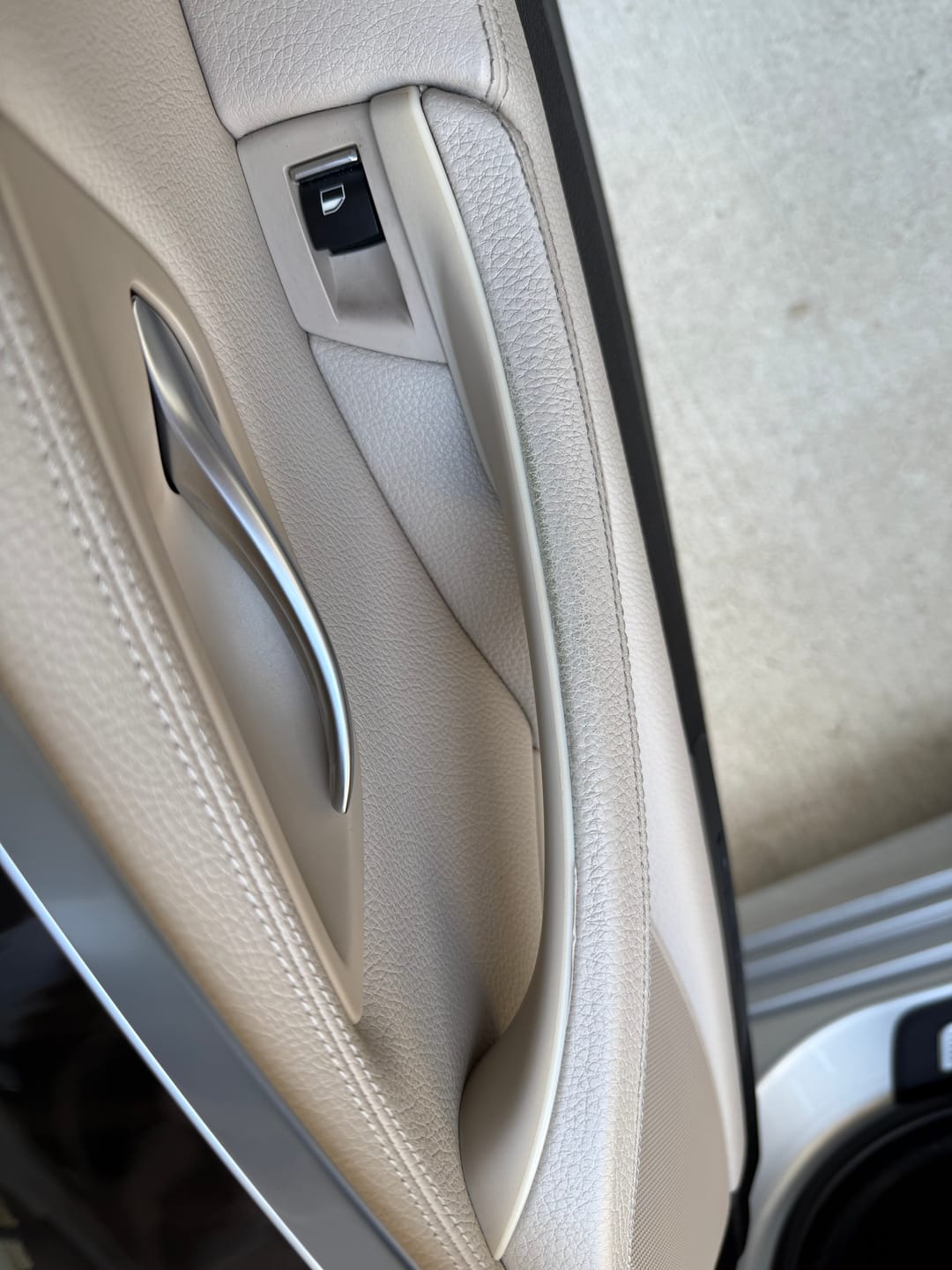 Customer photo review of For BMW 5 Series F10/F11 Inner Door Handle Cover Set – No-Disassembly Fix for Sticky/Melting Handles (2011–2017)