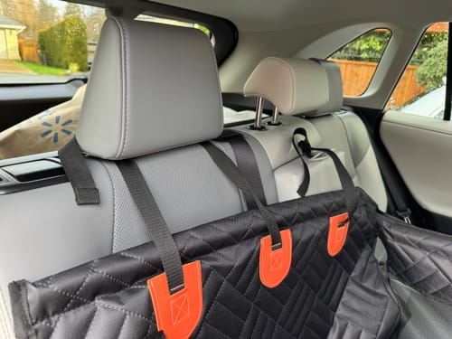 Customer photo review of Autopaws Single Backseat Extender