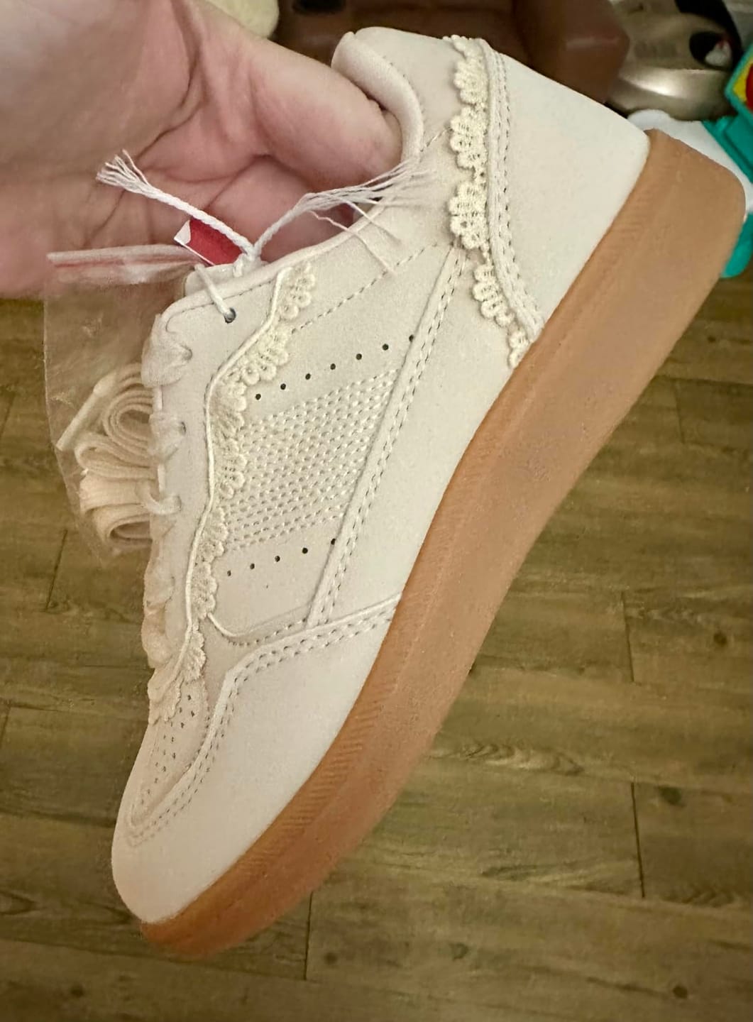 Customer photo review of LUCKY STEP Kids Floral Retro Sneakers - Dual Laces Gum Sole Walking Shoes
