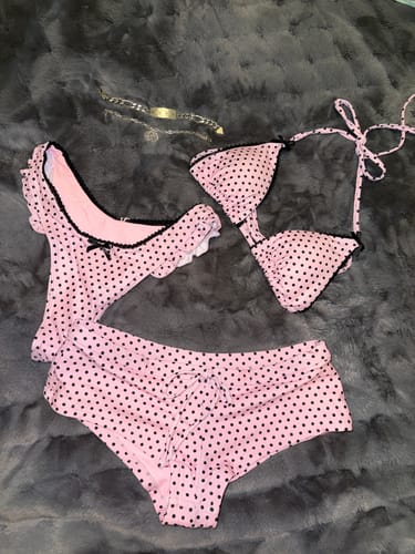 Customer photo review of Seamolly Retro Vintage Inspired Polka Dot  Lace Bowknot  Halter Triangle Bikini Set