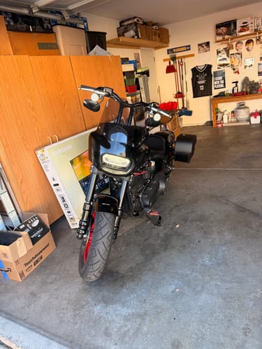 Customer photo review of 28L - Panzer Medium Quick-Mount Harley Softail Fat Bob FXFB/S Leather Saddlebags