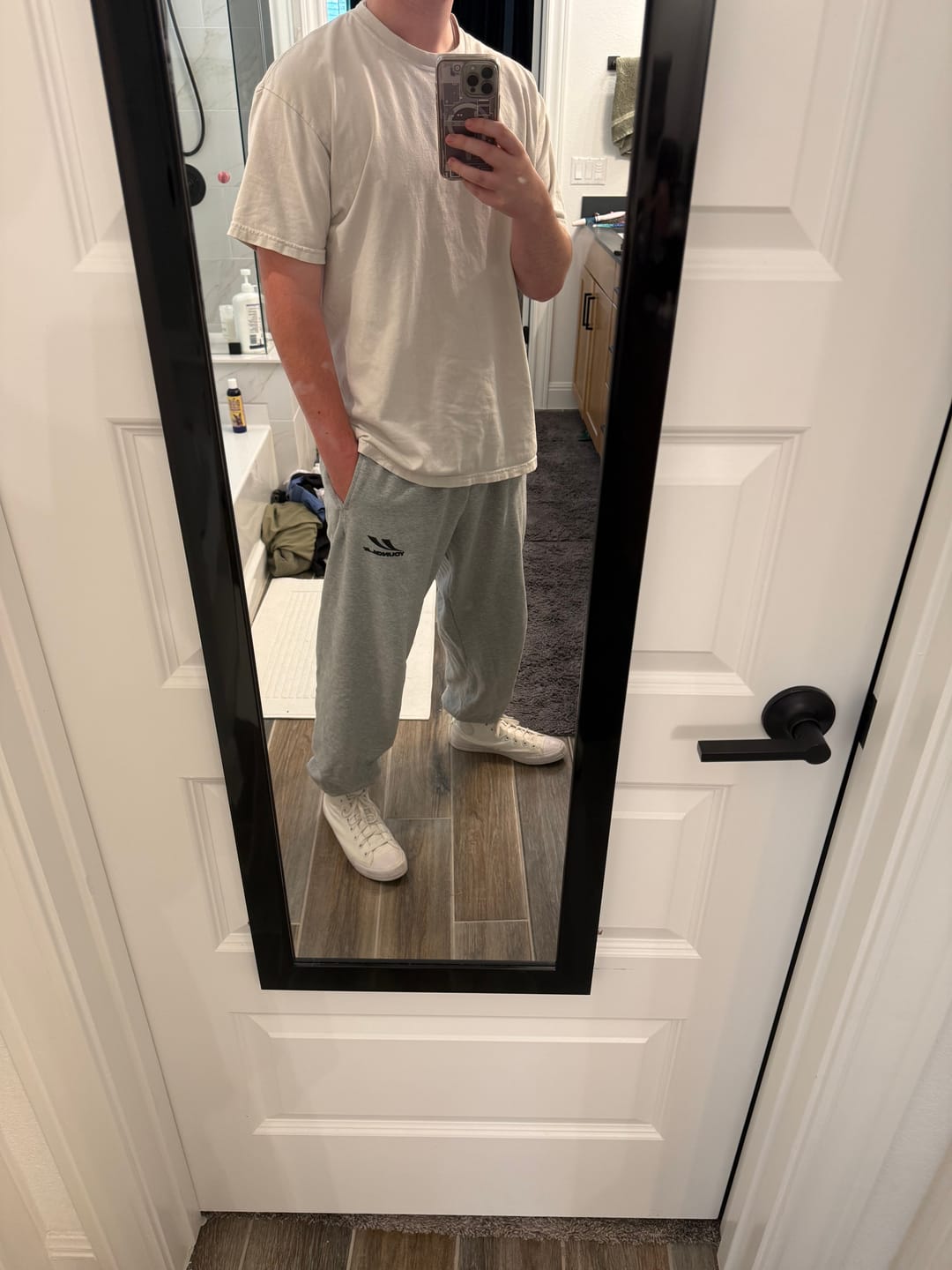 Customer photo review of 2154 - Throwback Baggy Joggers