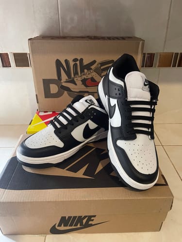 Customer photo review of Tenis Dunk Blanco Negro Negro