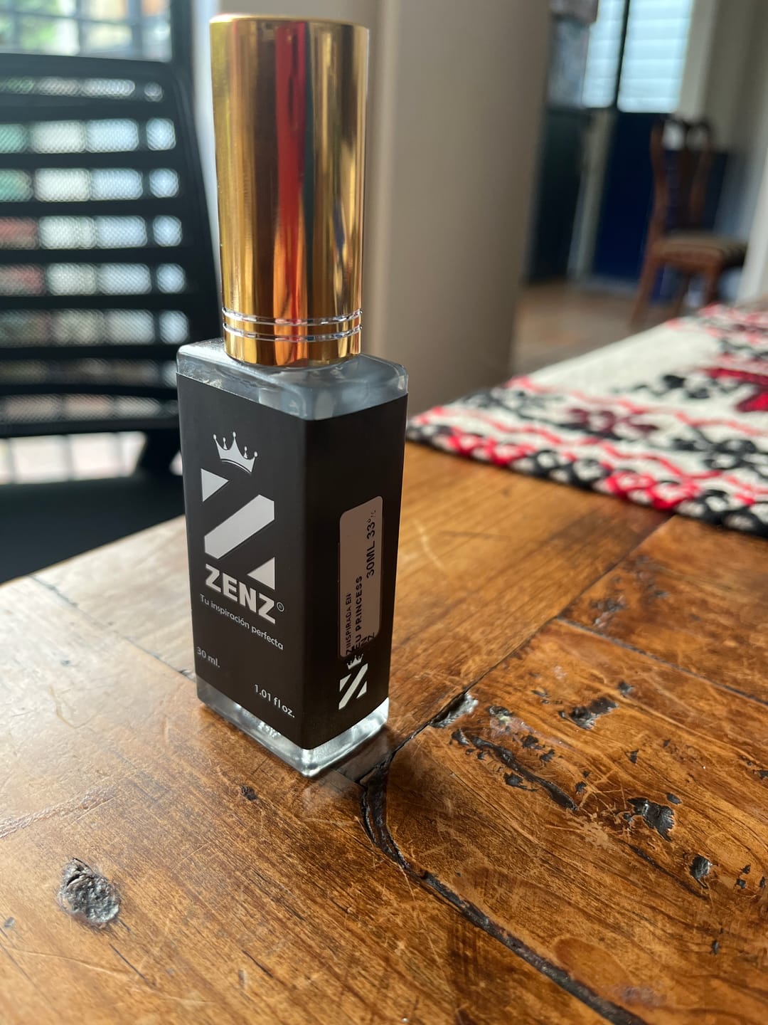 Customer photo review of Perfume Inspirado en U I DONT NEED A PRINCE BY MY SIDE TO BE A PRINCESS KILLIAN NUEVO ABRIL 2024 zenz