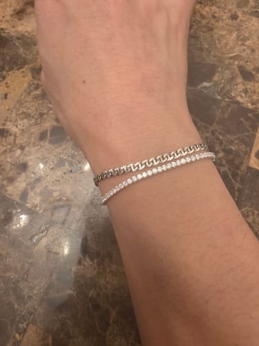 Customer photo review of Specialty Perm Jewelry Chain