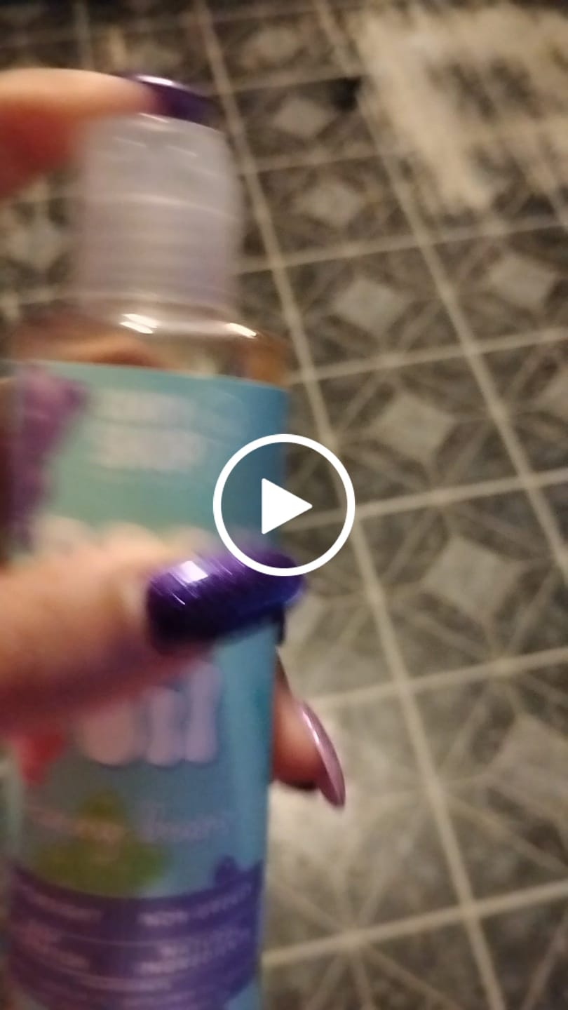Customer video review of Gummy Bears Body Oil