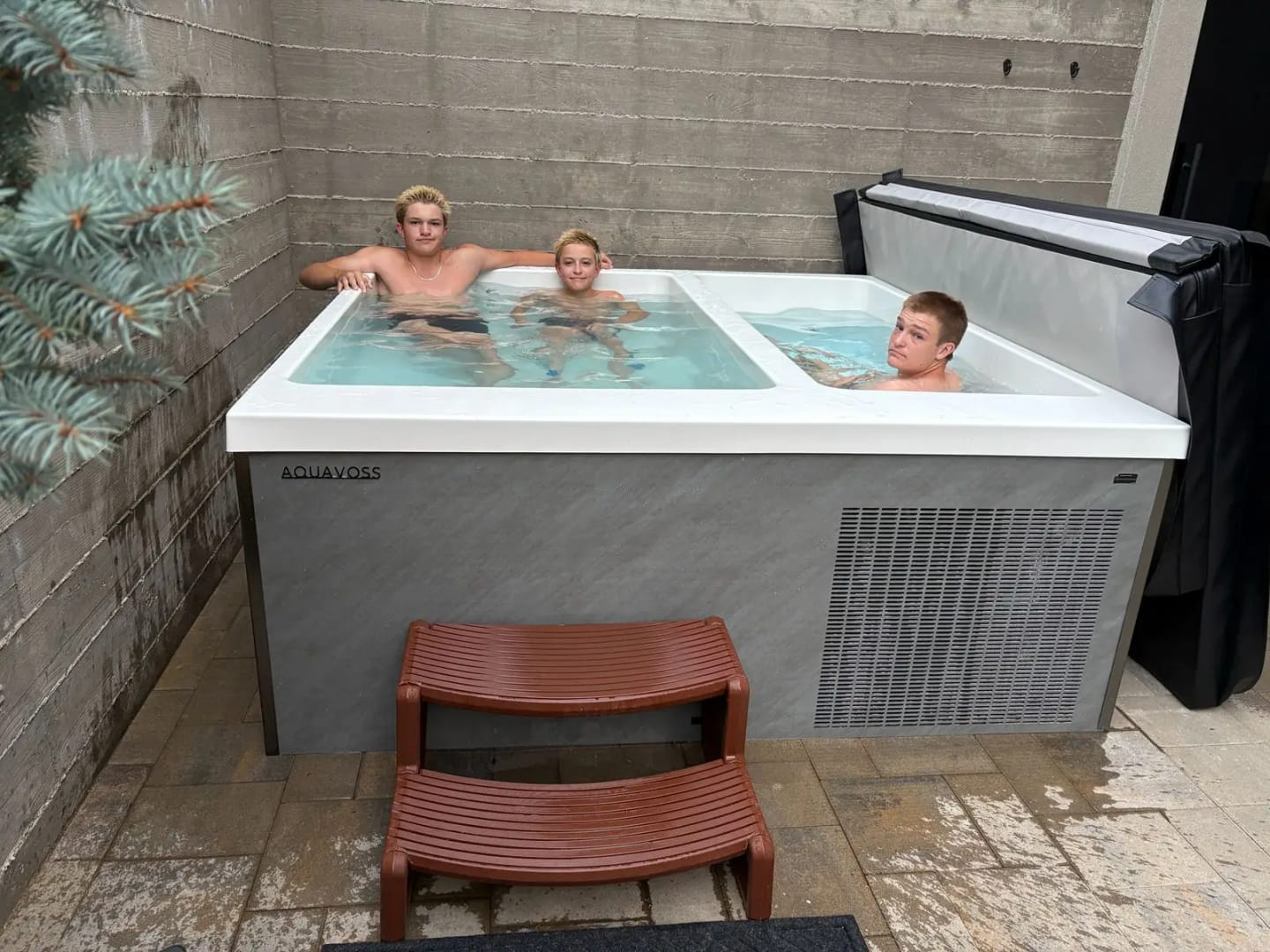 Customer photo review of The Model 2