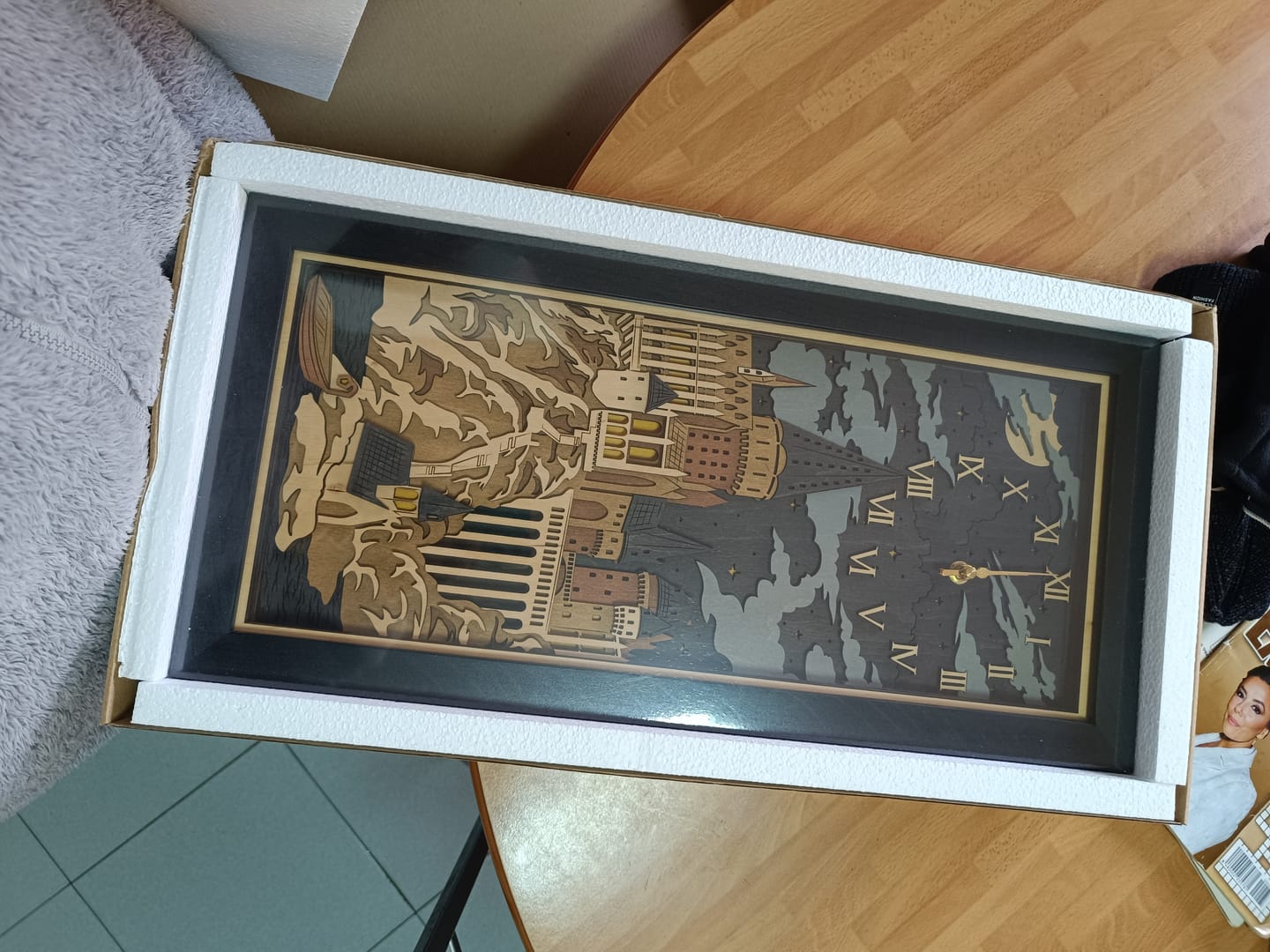 Customer photo review of HOGWARTS™ 3D WOOD WALL CLOCK